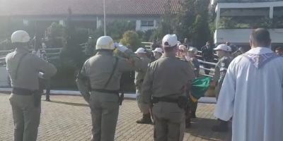 Policial morto em confronto é enterrado em Porto Alegre