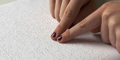 Projeto prevê que bancos de Camaquã ofereçam informações em Braille para deficientes visuais