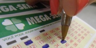 Mega-Sena sorteia neste sábado o maior prêmio da história