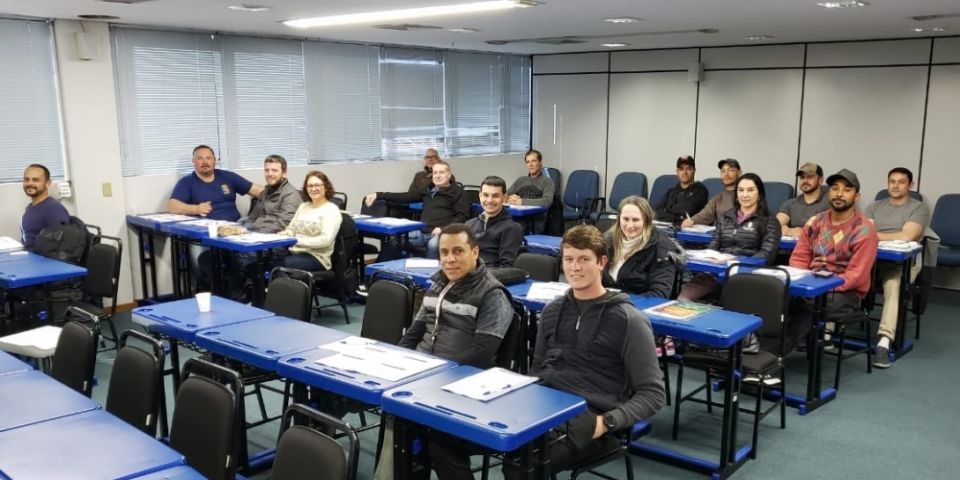 Agentes de trânsito de Camaquã participam de curso de atualização do CTB