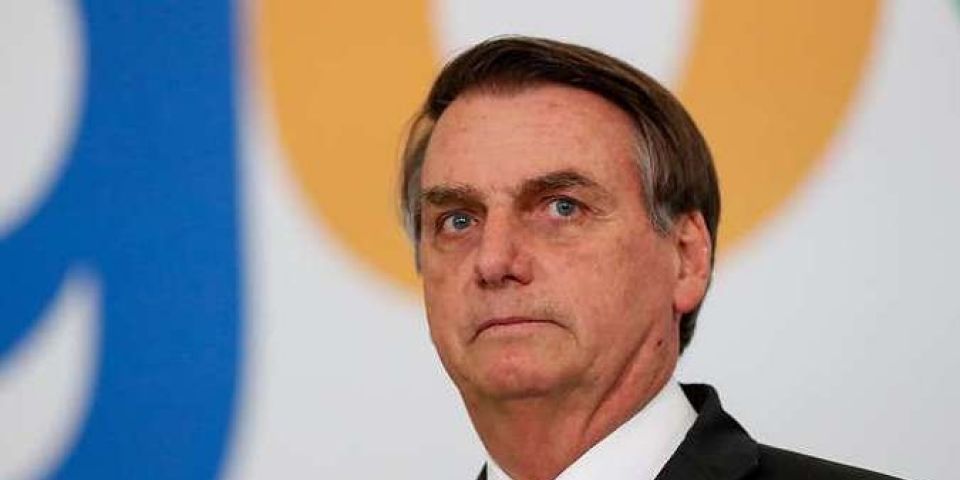 Bolsonaro vai fazer pronunciamento no rádio e TV sobre incêndios florestais