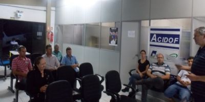 Reunião com as Associações para abordar o Licenciamento Ambiental em Dom Feliciano