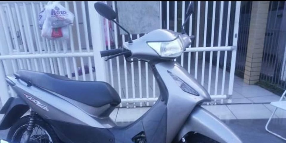 Moto é furtada da frente da AABB em Camaquã