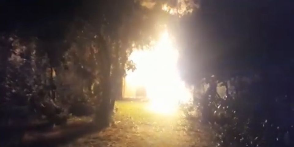 Casa pega fogo em Arambaré após ser atingida por raio