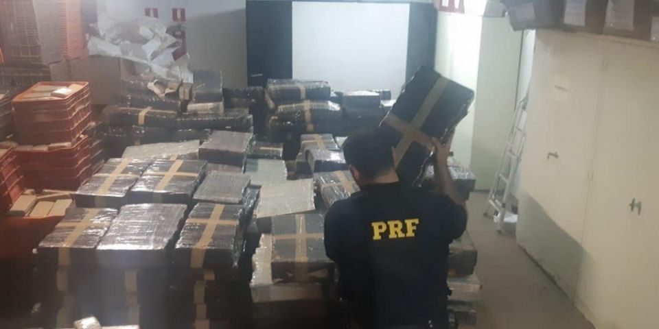 PRF apreende mais de 4,6 toneladas de maconha no Paraná