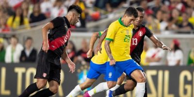 Brasil perde para o Peru em jogo morno nos EUA