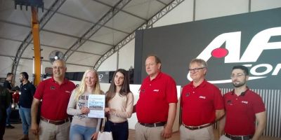 Alunas da escola João Beckel de Camaquã se destacam com projeto publicitário na Expointer