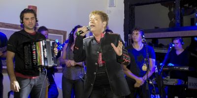 Morre em SP o cantor Roberto Leal, aos 67 anos