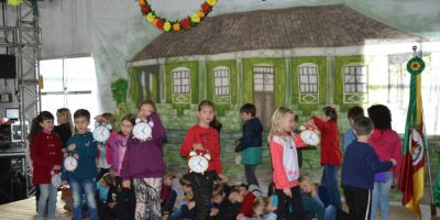 Cultura pomerana é destaque de evento em escola de São Lourenço do Sul