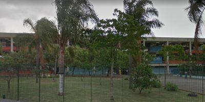 Aluno de 14 anos esfaqueia professor em escola na zona leste de SP