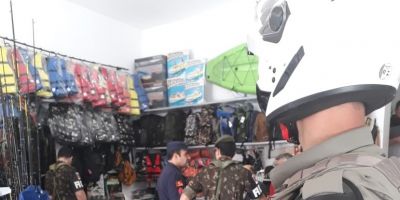 Brigada Militar participa de fiscalização de produtos controlados pelo Exército Brasileiro em São Lourenço do Sul 