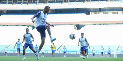 Grêmio e Flamengo medem forças no jogo de ida da semifinal da Libertadores