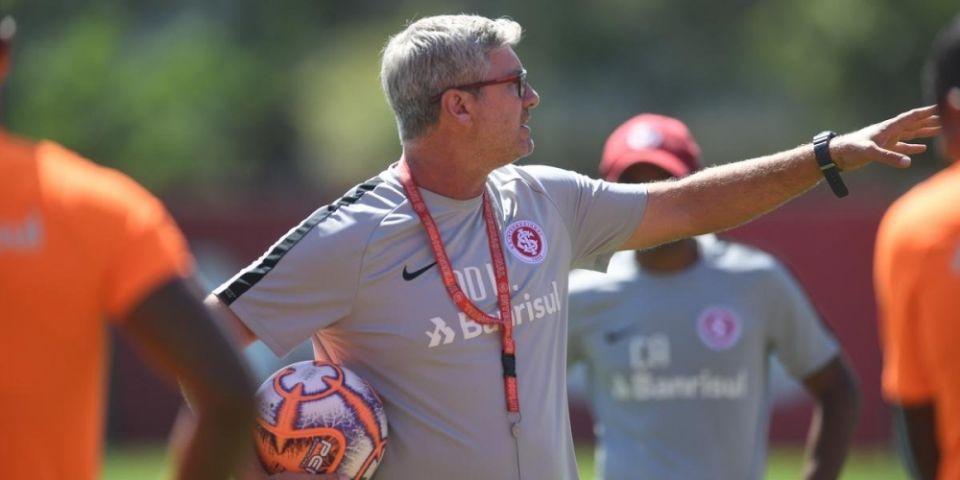 Técnico Odair Hellmann é demitido do Inter