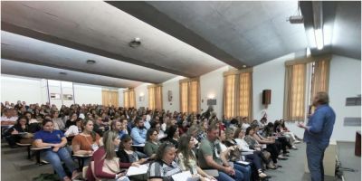 Equipe Regional da Acostadoce participa de encontro estadual na Unisinos em São Leopoldo