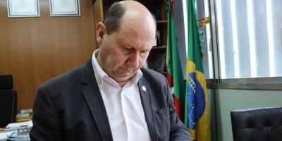 Weber protocola relatório pelo fim dos honorários de sucumbência