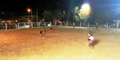 Camaquã conquista o tri do Campeonato de Seleções de Futebol de Areia de Cristal 