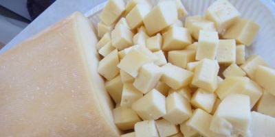 RS - governador assina Instrução Normativa que regulamenta a produção do queijo artesanal serrano