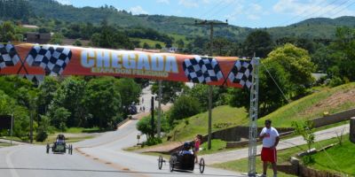 Realizado em Dom Feliciano o 1º Campeonato Regional de Carrinhos de Lomba