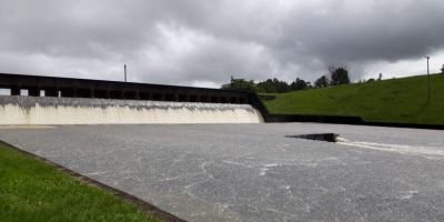 FOTOS: barragem do Arroio Duro segue com capacidade máxima