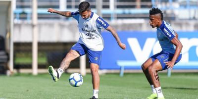 De olho no G4, Grêmio enfrenta o CSA na Arena