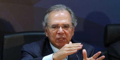 Novos servidores não terão estabilidade automática, diz Guedes