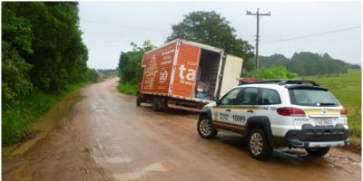 Carga de caminhão é roubada próximo ao restaurante das Cucas. Parte da carga foi localizada pela BM em Sentinela do Sul