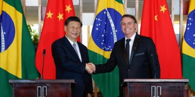 Brasil e China assinam atos de parceria para trabalho conjunto sobre investimento