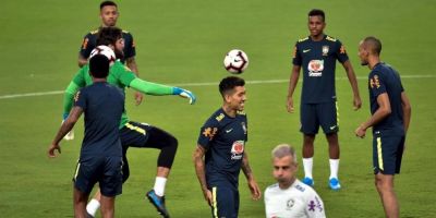 Seleção brasileira encara a Argentina para tentar voltar a vencer em 2019