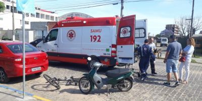 Acidente entre moto e bicicleta deixa duas pessoas feridas no centro de Camaquã