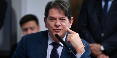 Senadores se movimentam contra proposta para unir gastos com saúde e educação