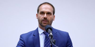 Conselho de Ética abre dois processos contra Eduardo Bolsonaro