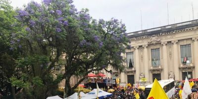 Sindicatos de servidores públicos estaduais aderem à greve no RS sem prazo determinado