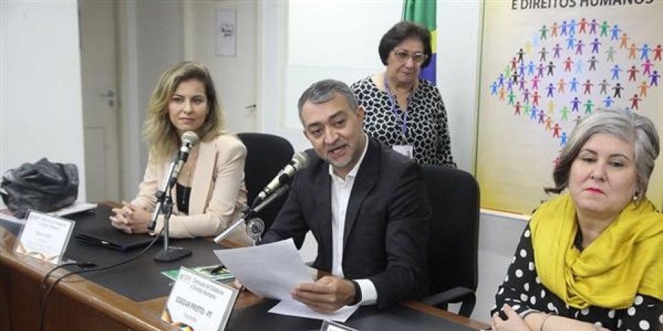 Deputado propõe que reeducação de autores de violência contra as mulheres vire política pública