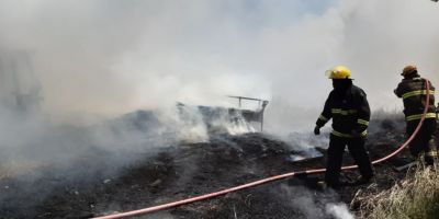 Incêndio no bairro Viégas mobiliza Corpo de Bombeiros 