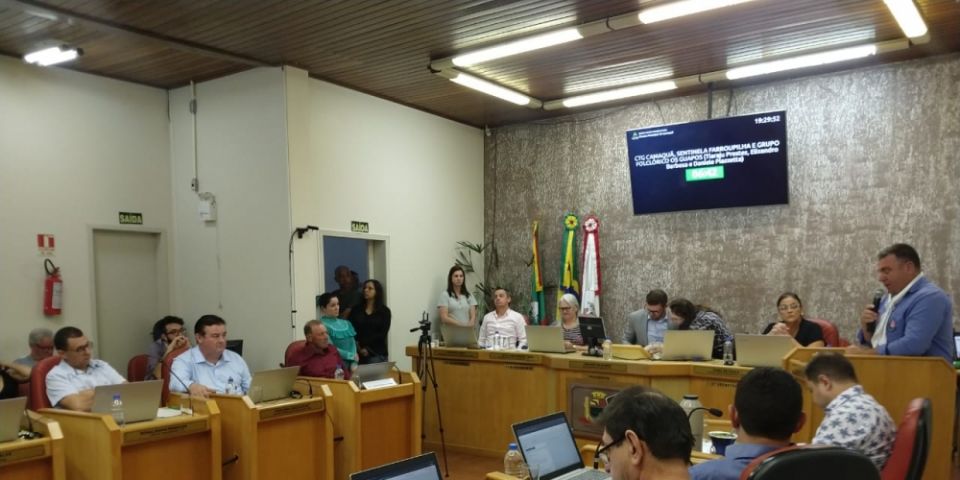 Projeto que regulamenta transporte por aplicativos é aprovado em Camaquã