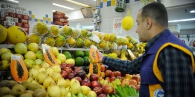 Anvisa atesta segurança de alimentos, mas encontra resíduos tóxicos em 23% deles