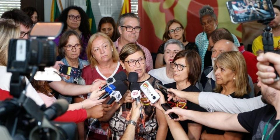 Cpers rejeita alterações no pacote e afirma que proposta retira recursos do salário da categoria