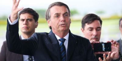 Bolsonaro pede que Congresso amplie posse e porte de armas