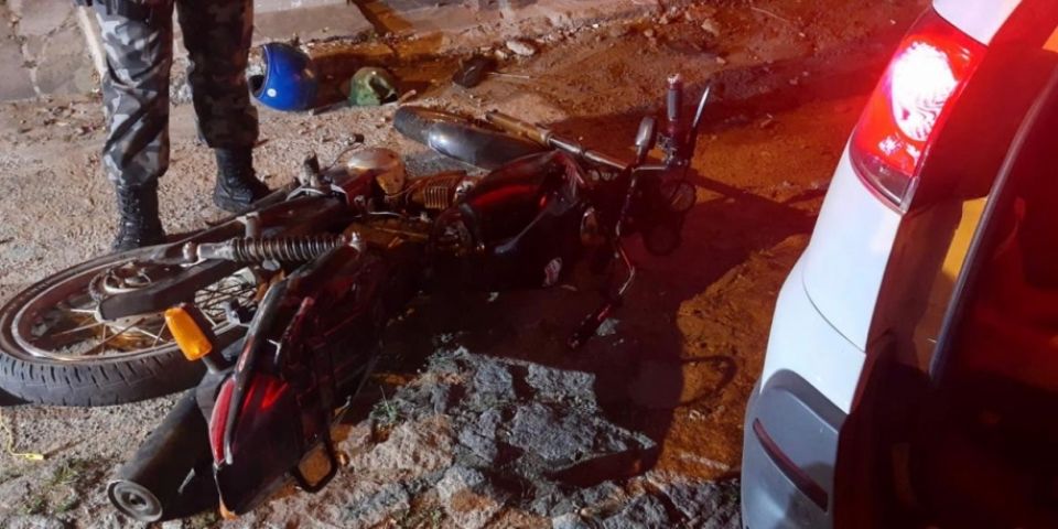 Dupla suspeita com moto irregular é detida em Camaquã