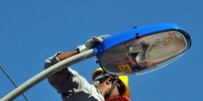 Municípios devem assumir iluminação pública a partir desta quarta-feira (31/12)