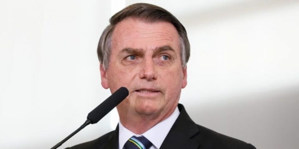 Bolsonaro assina decreto e mínimo será de R$ 1.039 em 2020