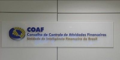 Bolsonaro sanciona a lei que transfere o Coaf para o Banco Central