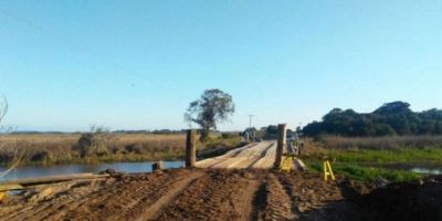 Ponte "Capão do Trago" está interditada em Arambaré 