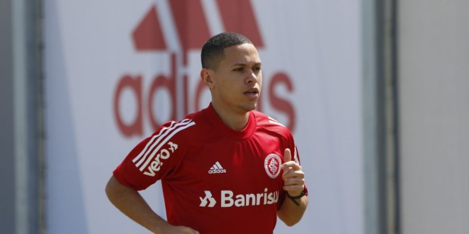 Cara nova: Marcos Guilherme faz primeiro trabalho pelo Inter antes de apresentação
