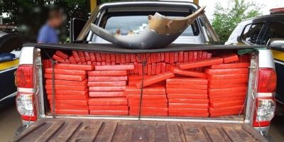 PRF apreende mais de 800 kg de maconha em carro roubado em Caxias do Sul