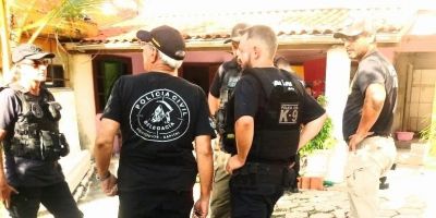 Policiais civis catarineses realizam operação onde turistas gaúchos foram atacados por traficantes