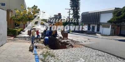 Equipes trabalham para restabelecer o abastecimento de água em Camaquã