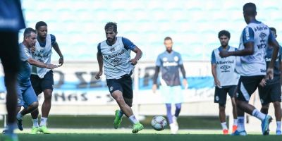 Com titulares, Grêmio recebe o São José na Arena