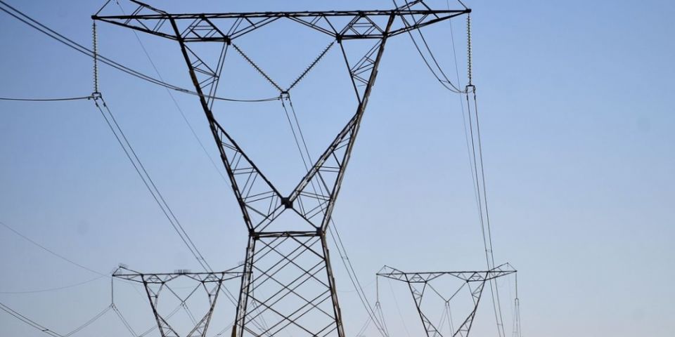 Aneel define que conta de luz não terá cobrança extra em fevereiro
