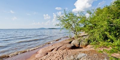 Praias de Tapes e Arambaré estão impróprias para banho, segundo novo relatório da Fepam